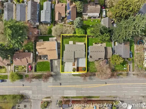 7407 25th Avenue NE Seattle WA 98115