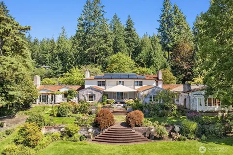 72 Olympic Drive NW Shoreline WA 98177