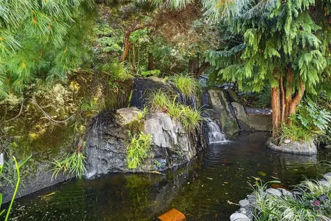 72 Olympic Drive NW Shoreline WA 98177