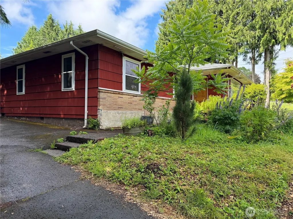 708 Olson Road Longview WA 98632