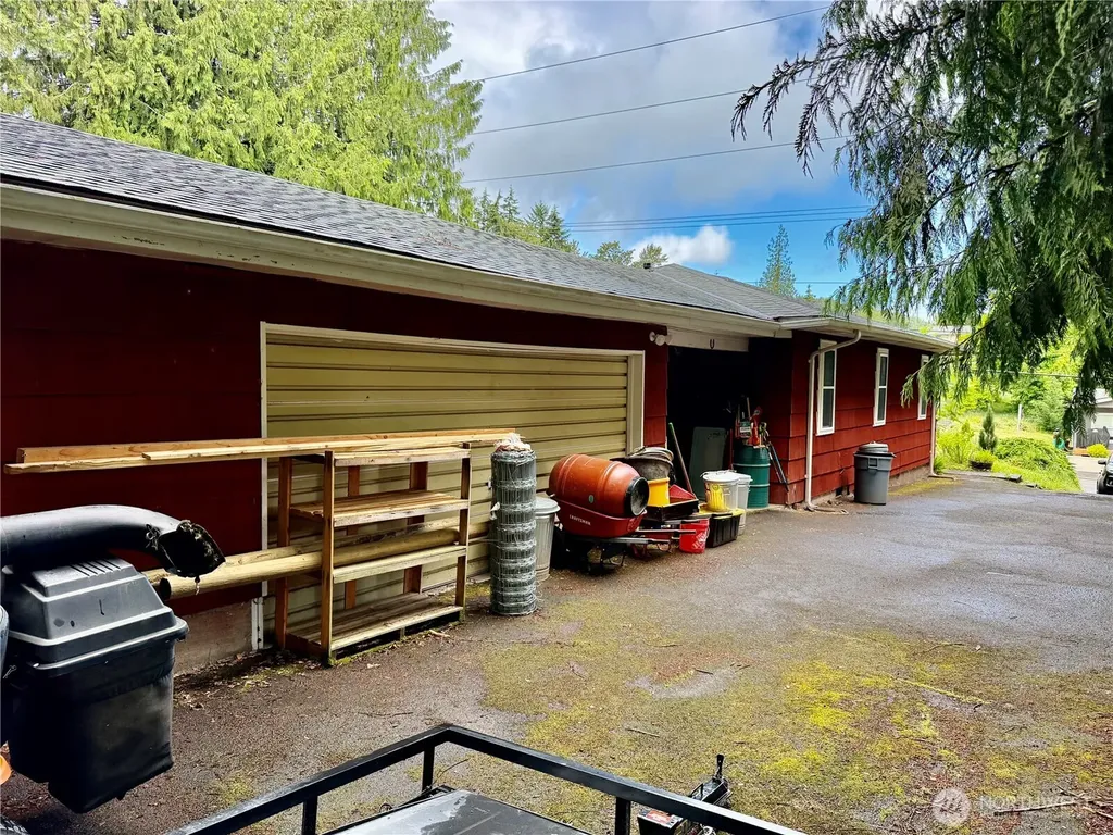 708 Olson Road Longview WA 98632