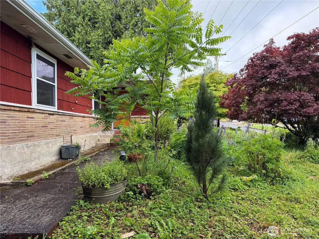 708 Olson Road Longview WA 98632