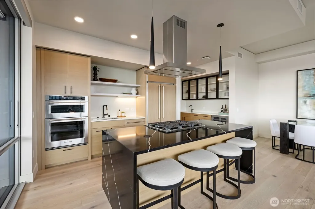 2315 4th Avenue Seattle WA 98121