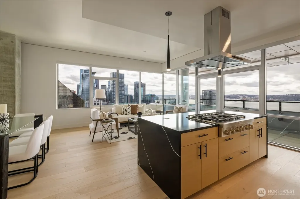 2315 4th Avenue Seattle WA 98121