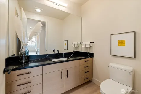 2315 4th Avenue Seattle WA 98121