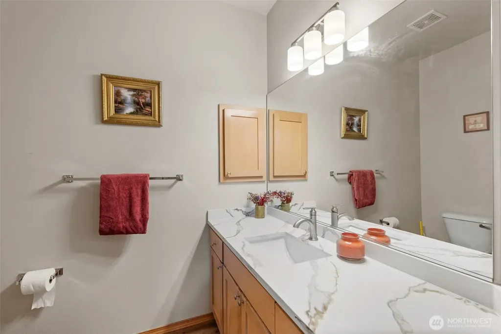 3416 207 Pl SW Lynnwood WA 98036