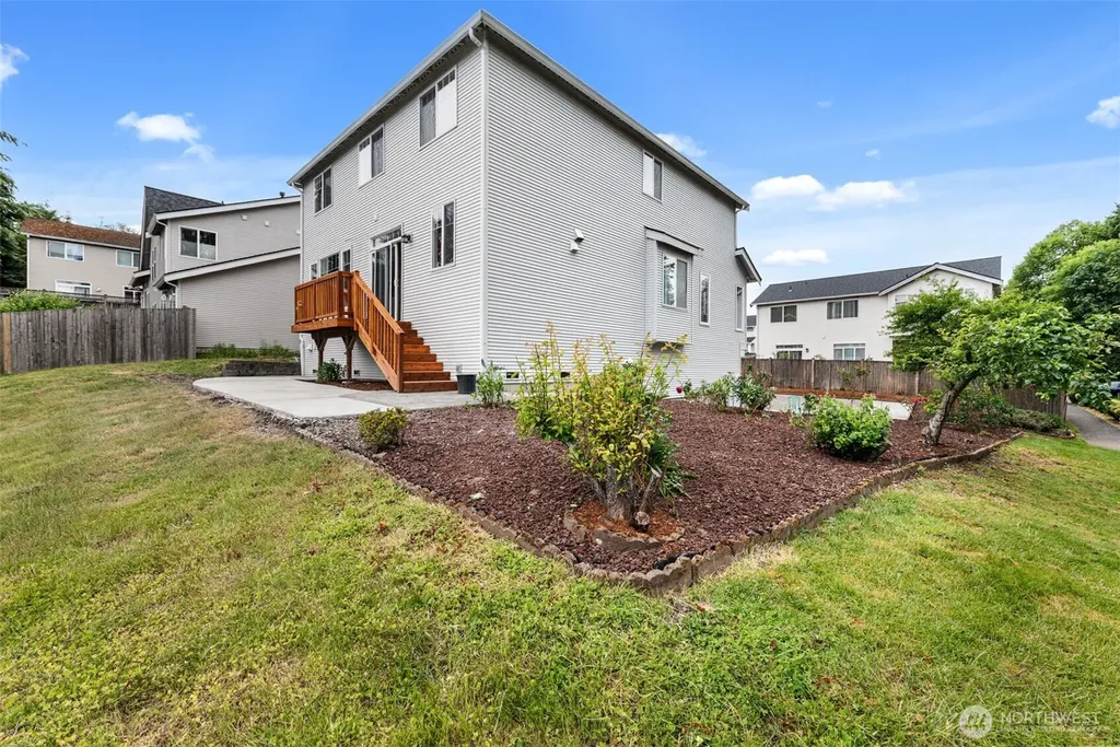 3416 207 Pl SW Lynnwood WA 98036