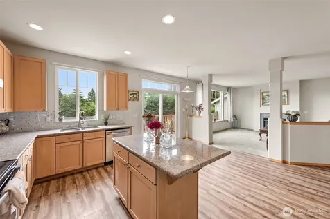 3416 207 Pl SW Lynnwood WA 98036