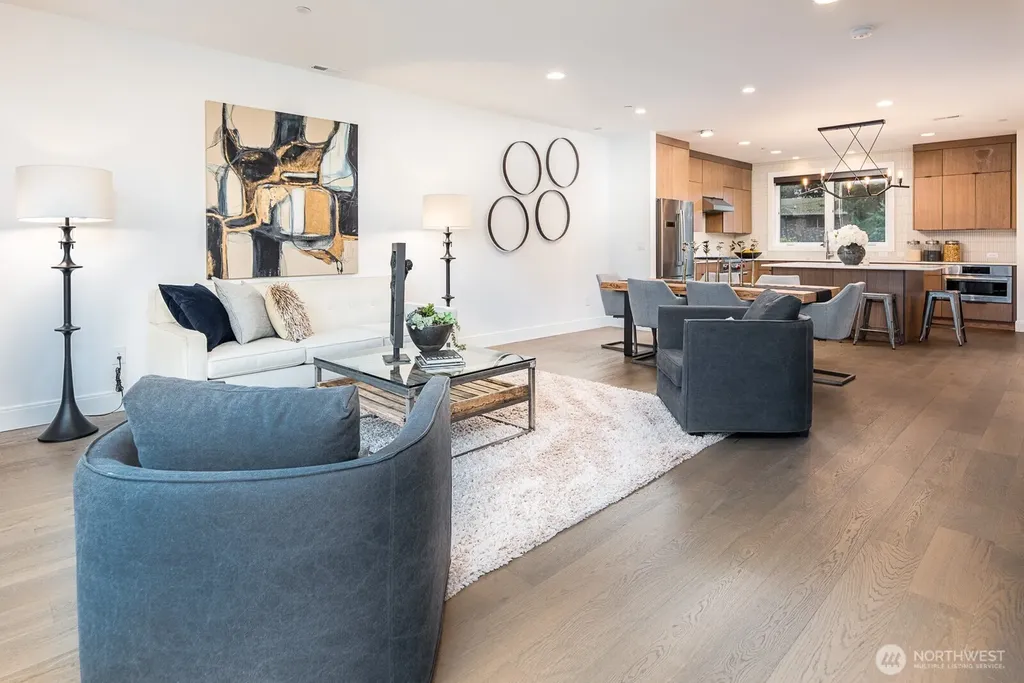 125 100th Avenue NE Bellevue WA 98004