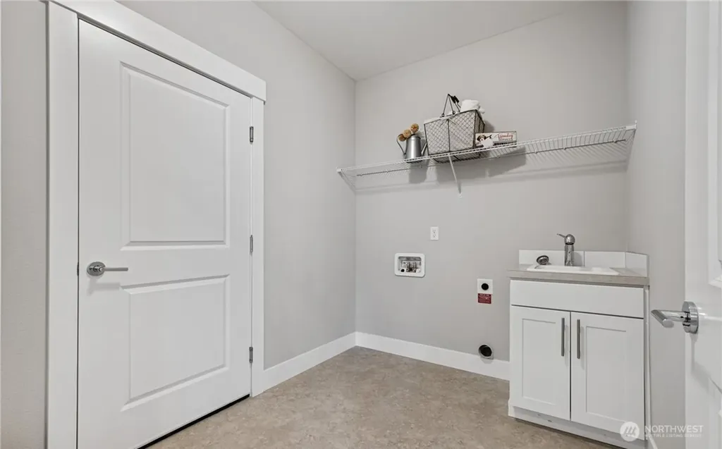 8831 27th St W Edgewood WA 98371