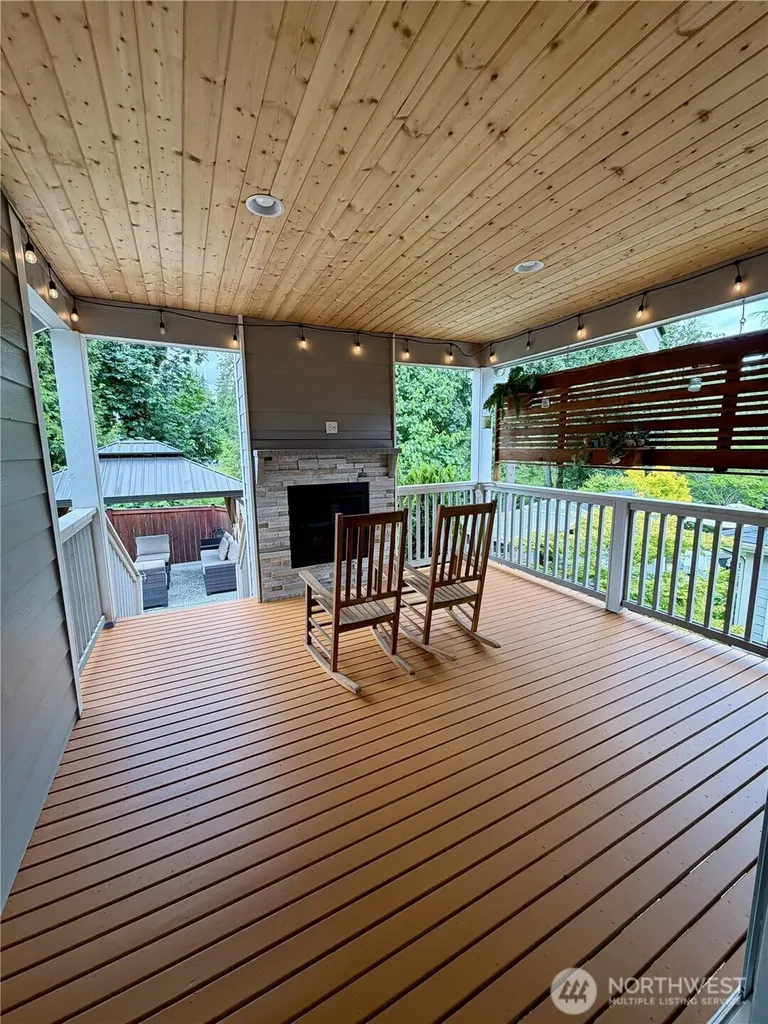 8831 27th St W Edgewood WA 98371