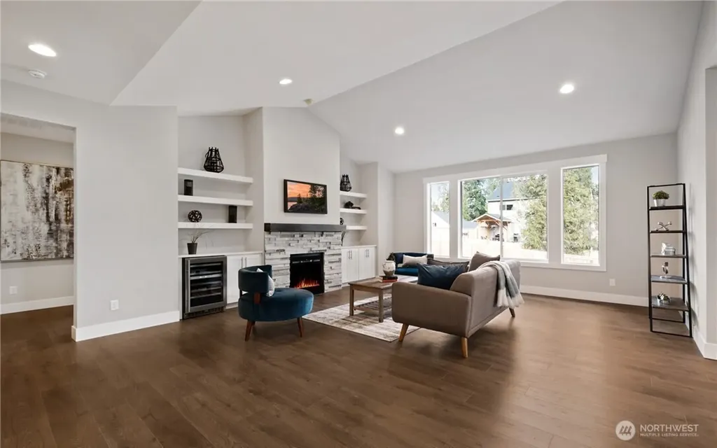8831 27th St W Edgewood WA 98371