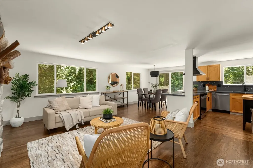 19035 SE 56th Street Issaquah WA 98027