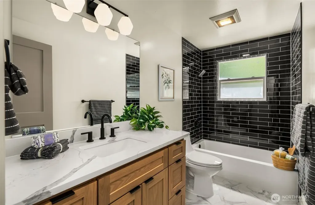 19035 SE 56th Street Issaquah WA 98027