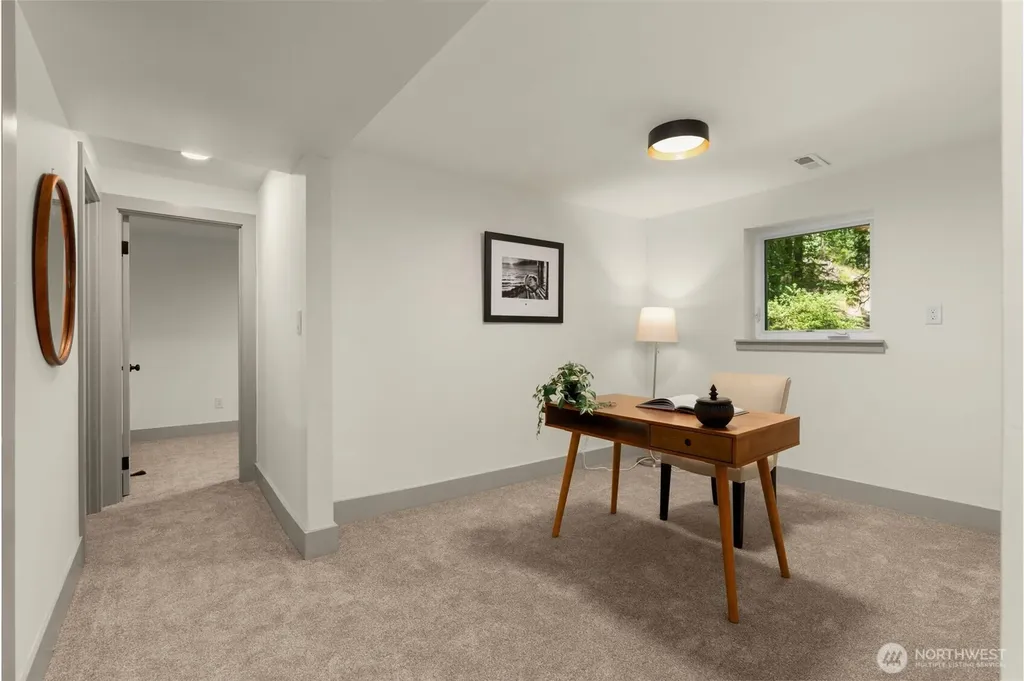 19035 SE 56th Street Issaquah WA 98027