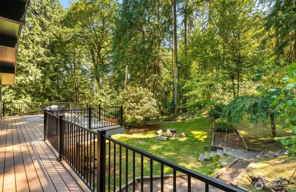 19035 SE 56th Street Issaquah WA 98027