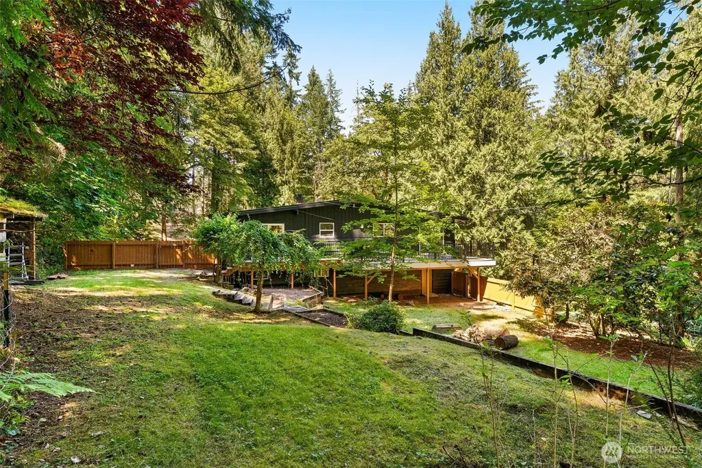 19035 SE 56th Street Issaquah WA 98027