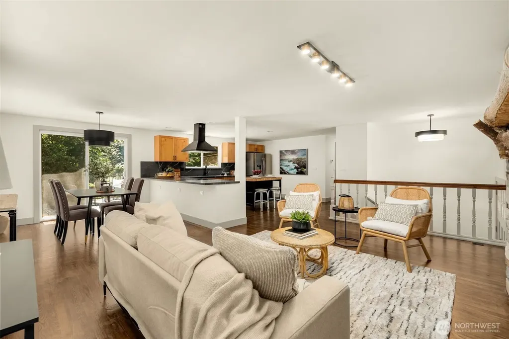 19035 SE 56th Street Issaquah WA 98027