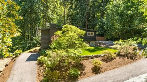 19035 SE 56th Street Issaquah WA 98027