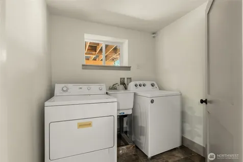 19035 SE 56th Street Issaquah WA 98027