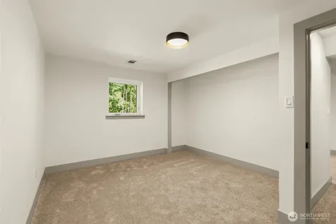 19035 SE 56th Street Issaquah WA 98027