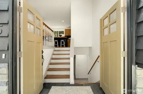 19035 SE 56th Street Issaquah WA 98027