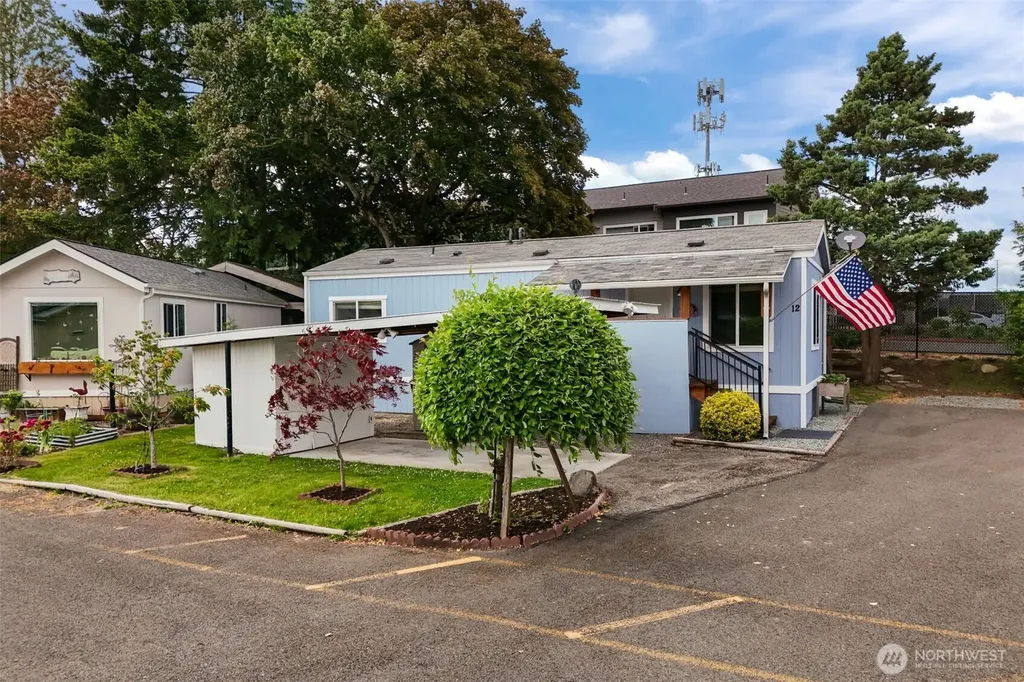 14322 Admiralty Way Lynnwood WA 98087