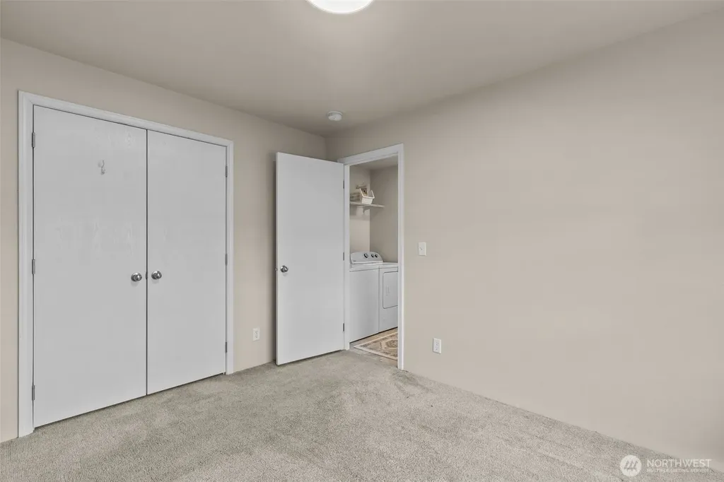 14322 Admiralty Way Lynnwood WA 98087