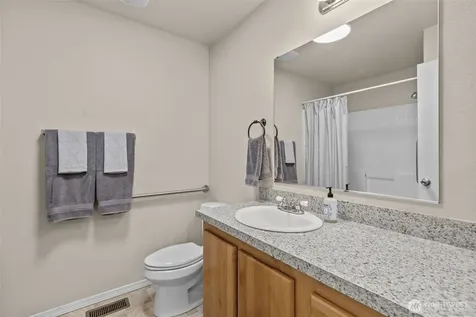 14322 Admiralty Way Lynnwood WA 98087