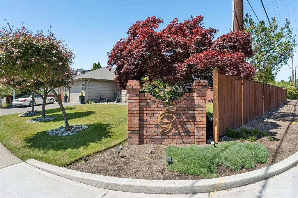 7230 261st Street NW Stanwood WA 98292