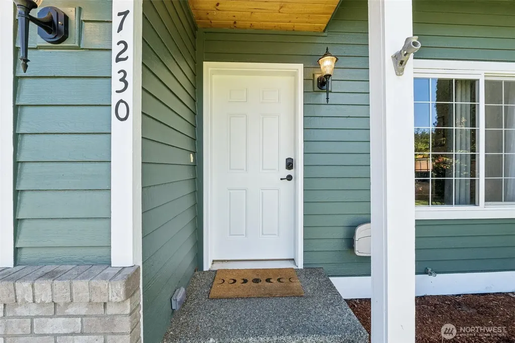 7230 261st Street NW Stanwood WA 98292