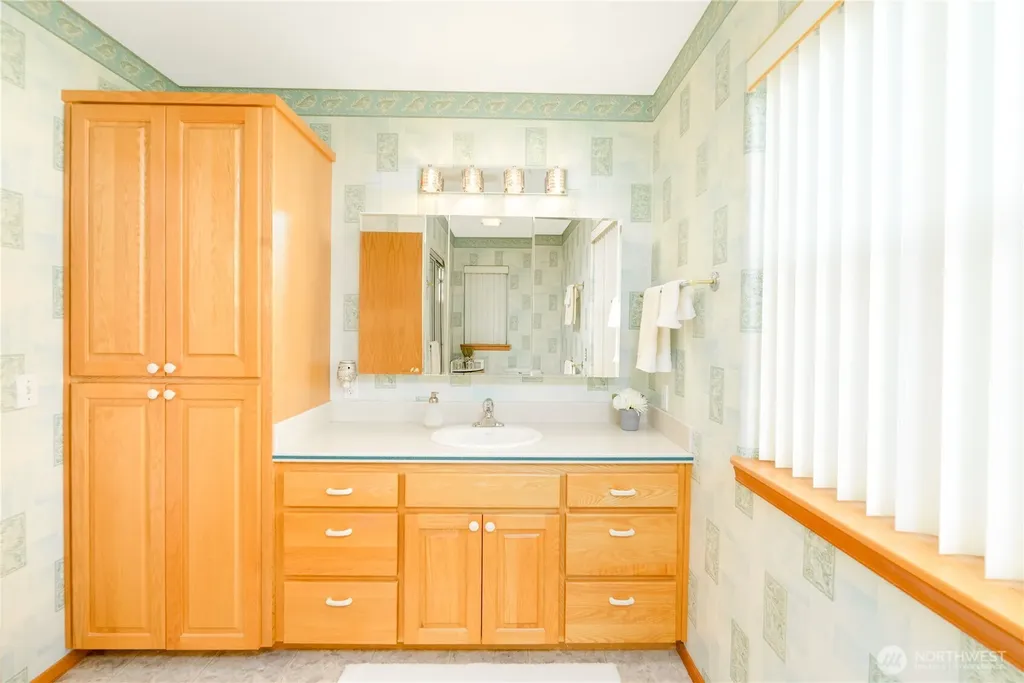 141 Kiwi Lane Sequim WA 98382