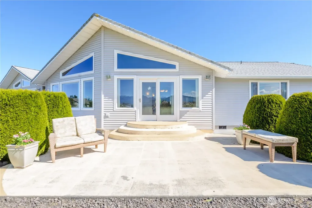 141 Kiwi Lane Sequim WA 98382