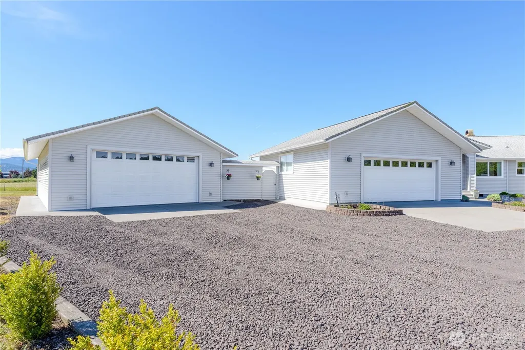 141 Kiwi Lane Sequim WA 98382