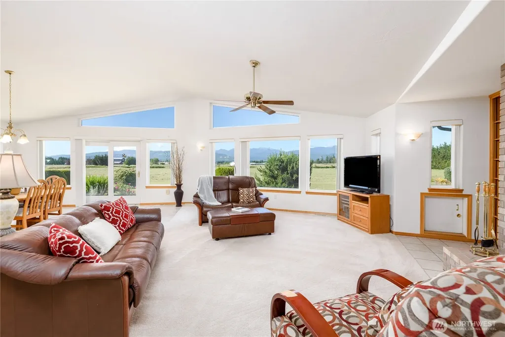 141 Kiwi Lane Sequim WA 98382