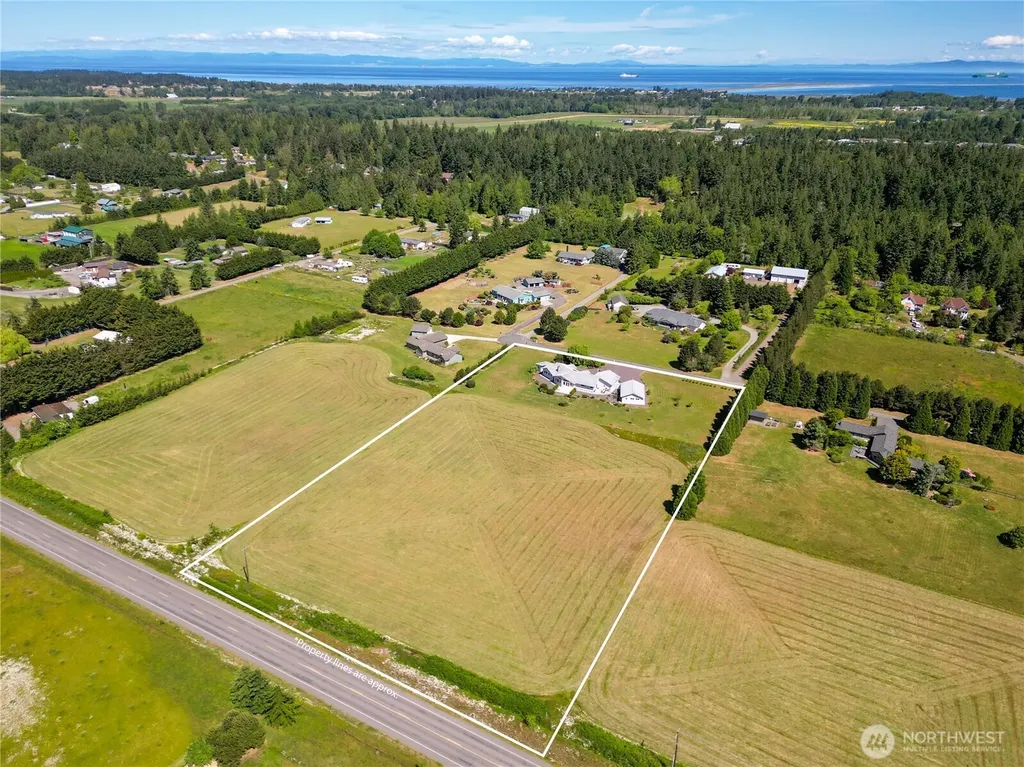 141 Kiwi Lane Sequim WA 98382