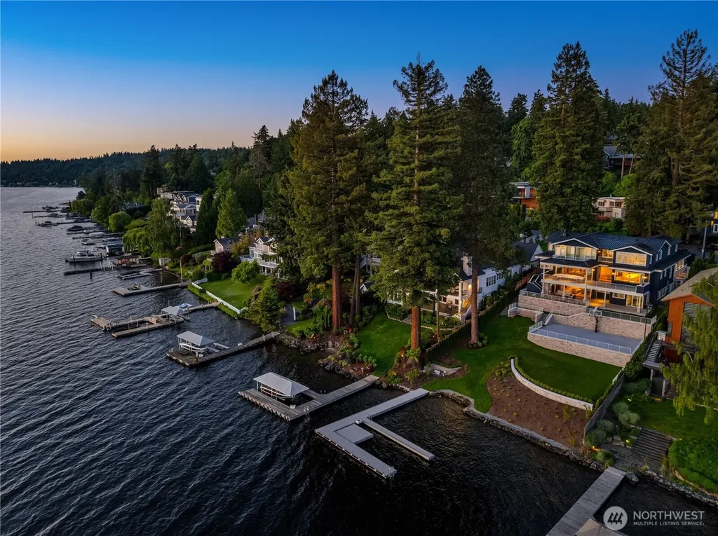 6333 77th Avenue SE Mercer Island WA 98040