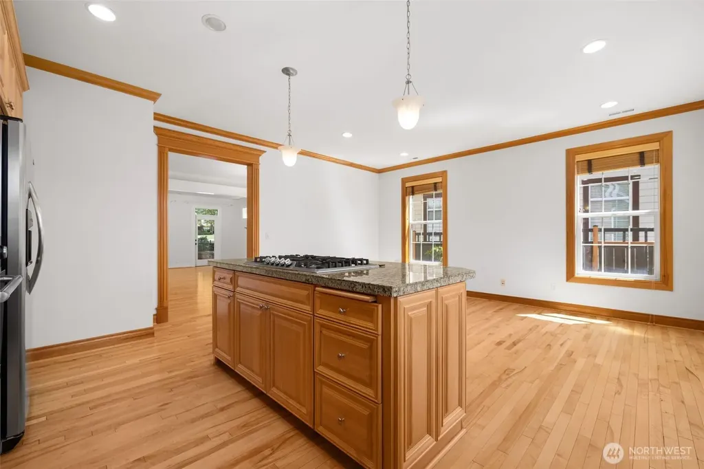2575 NE Park Drive Issaquah WA 98029