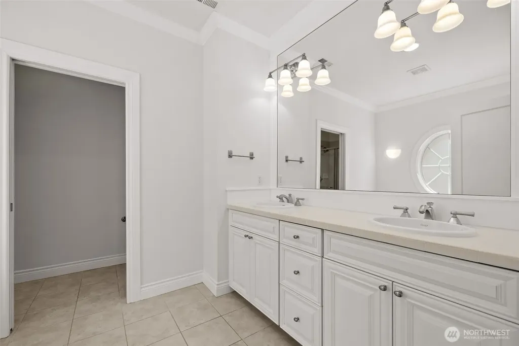 2575 NE Park Drive Issaquah WA 98029