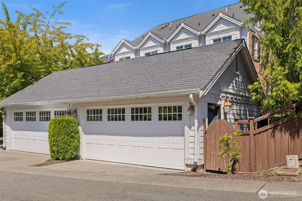2575 NE Park Drive Issaquah WA 98029