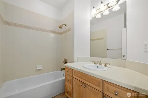 2575 NE Park Drive Issaquah WA 98029