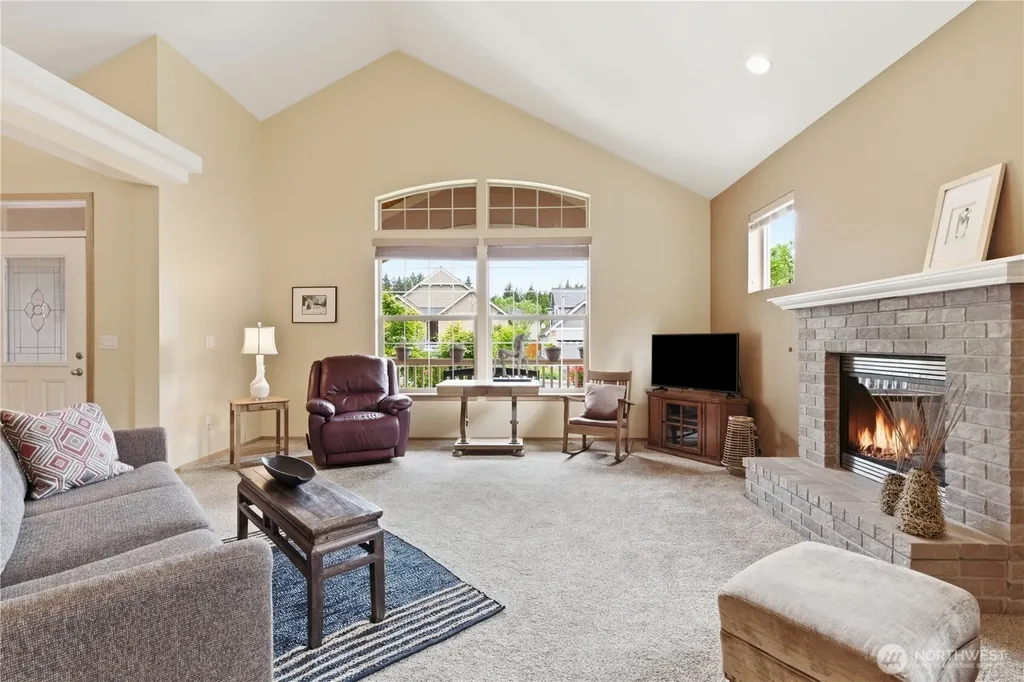 2653 NE Kevos Pond Poulsbo WA 98370