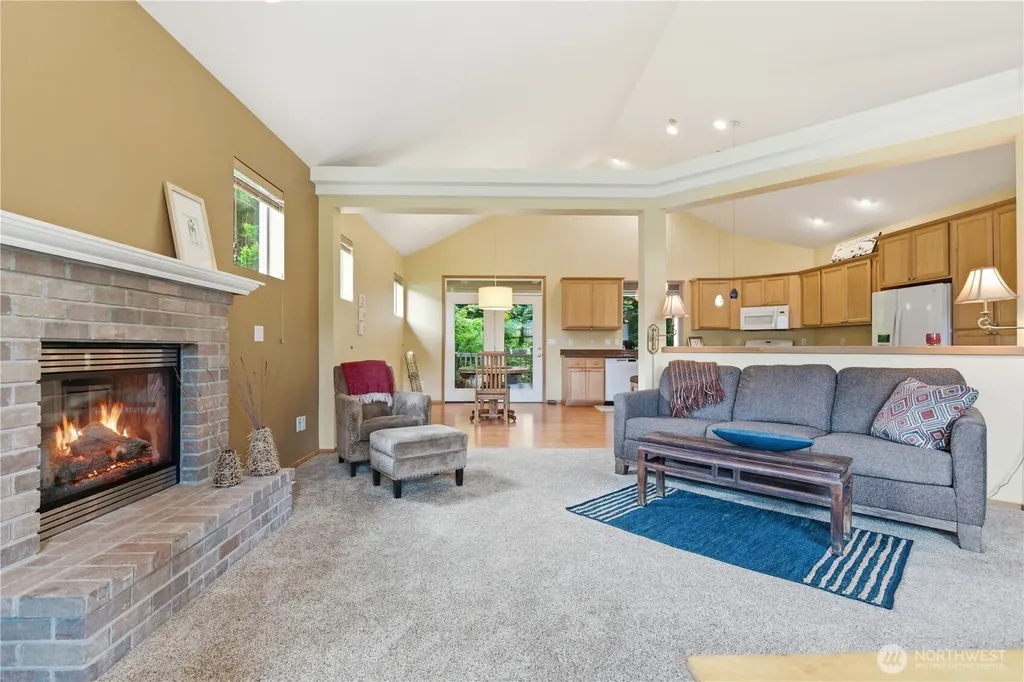 2653 NE Kevos Pond Poulsbo WA 98370