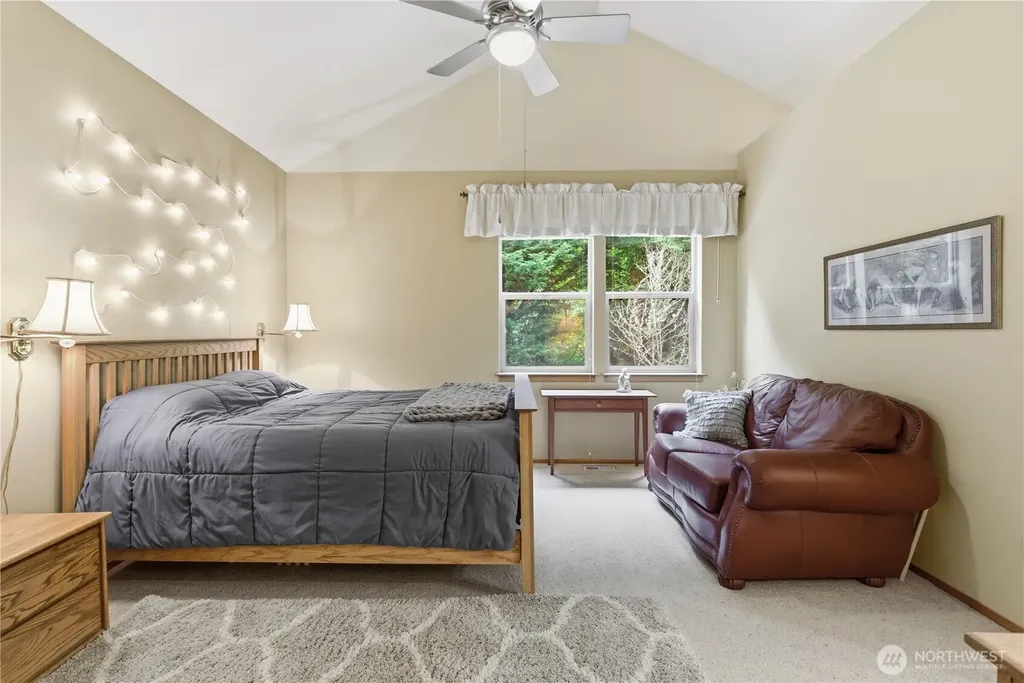 2653 NE Kevos Pond Poulsbo WA 98370