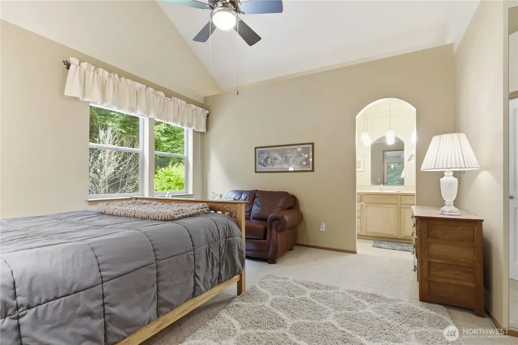 2653 NE Kevos Pond Poulsbo WA 98370