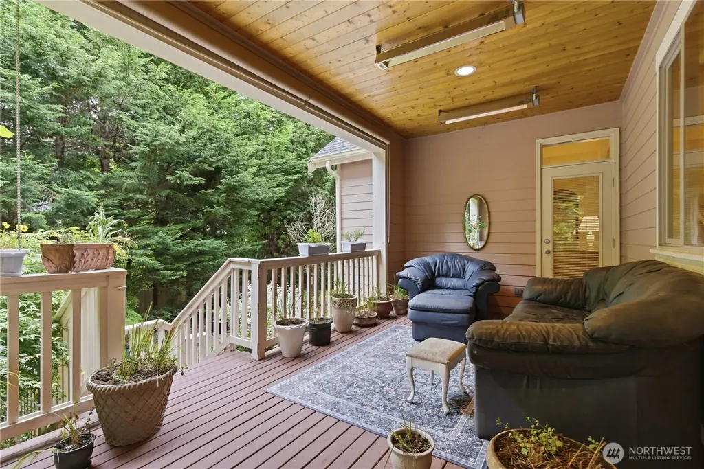 2653 NE Kevos Pond Poulsbo WA 98370