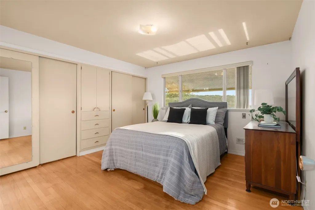 4331 136th Place SE Bellevue WA 98006