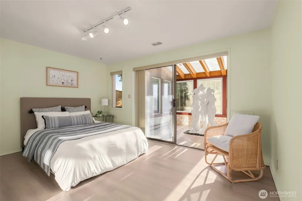4331 136th Place SE Bellevue WA 98006