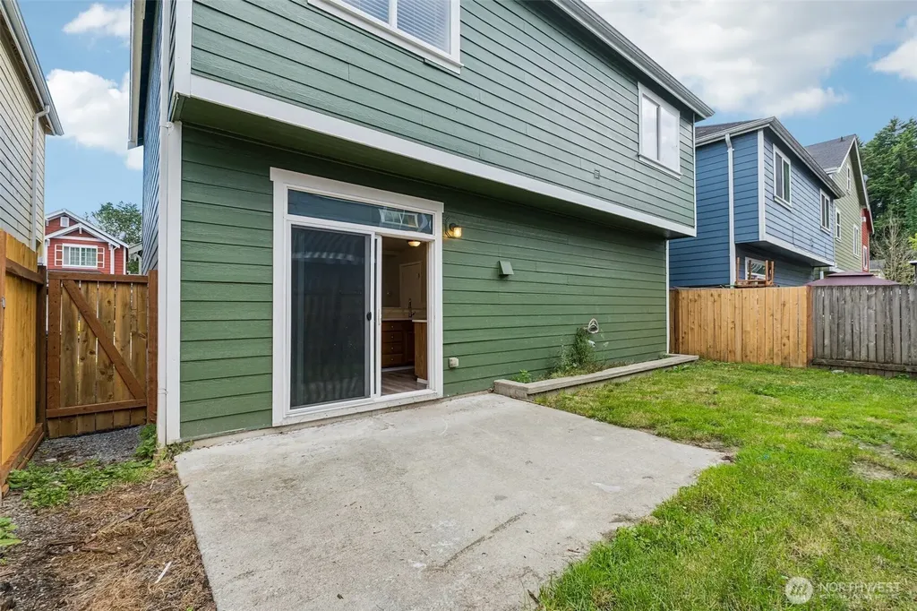 11522 7th Avenue Ct E Tacoma WA 98445