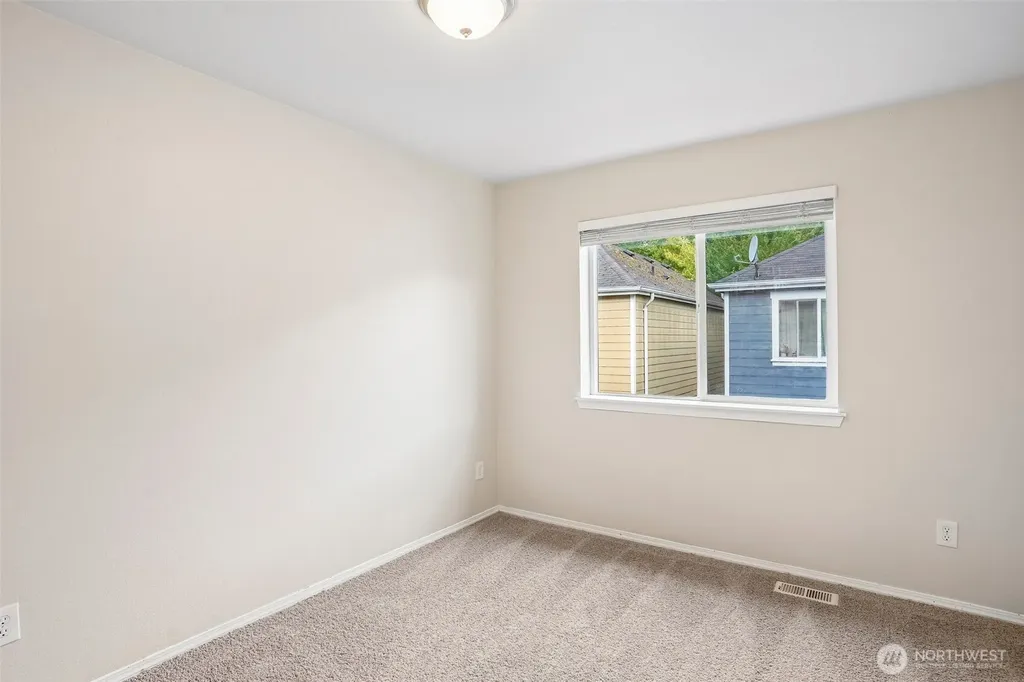 11522 7th Avenue Ct E Tacoma WA 98445